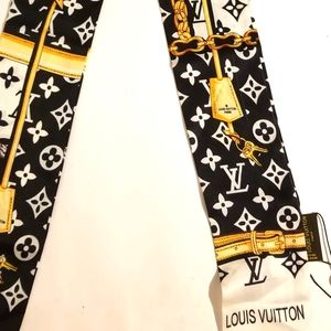 Louis Vuitton Monogram Scraf